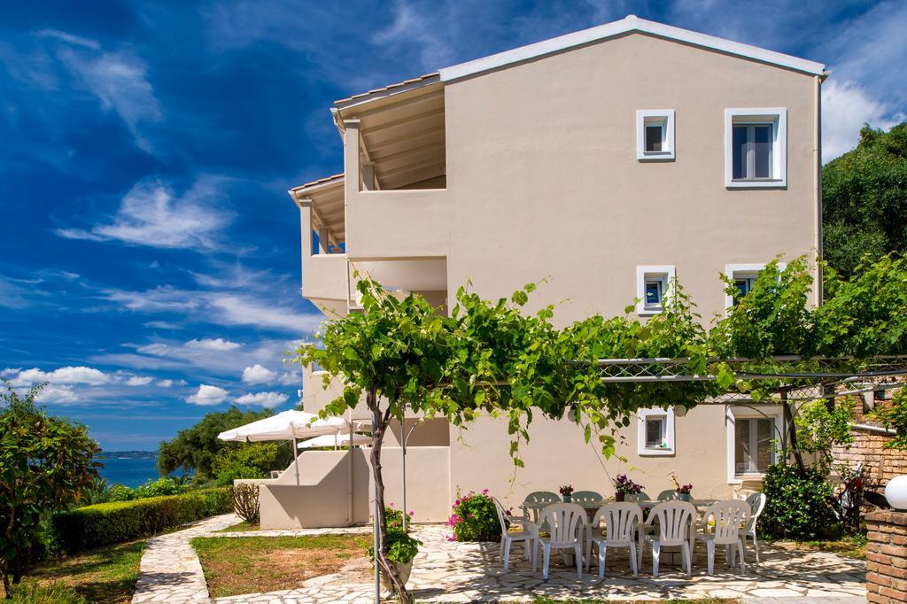 Krouzeri Beach Apartments Nisaki  Værelse billede