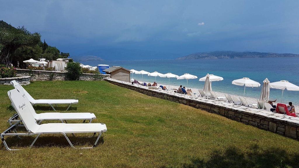 Krouzeri Beach Apartments Nisaki  Eksteriør billede